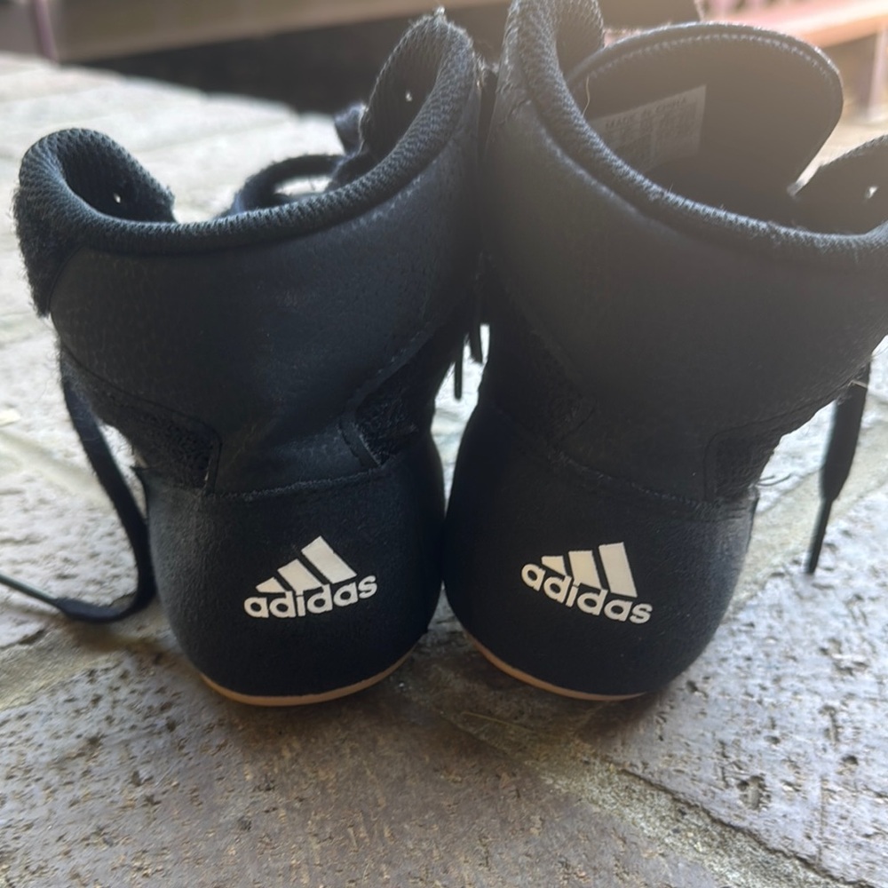 Adidas Kids Wrestling Shoes (size 4 big boys)